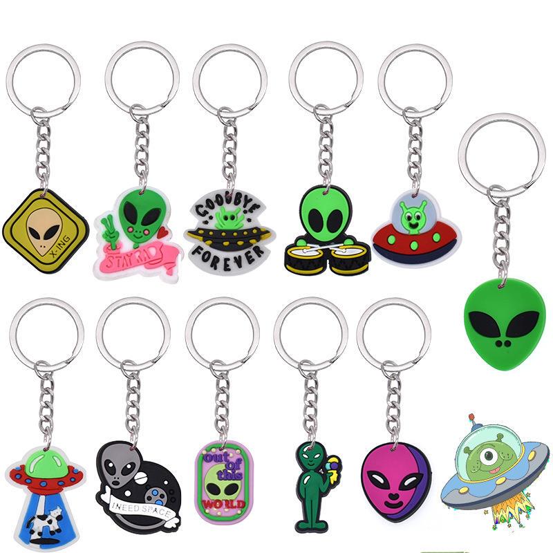 10Pcs/Pack Alien Nasa Space Theme Keychain Pvc Metal Keychain Bag Pendant Small Gift