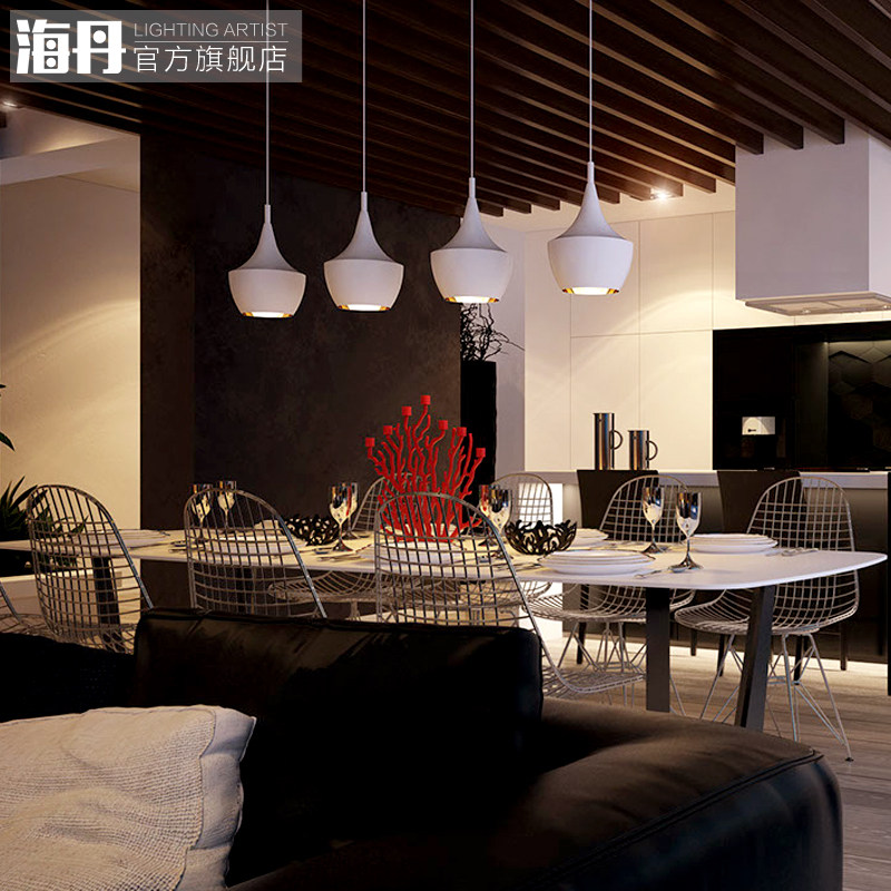 �����ִ���Լ�ڰ�ɫ��������