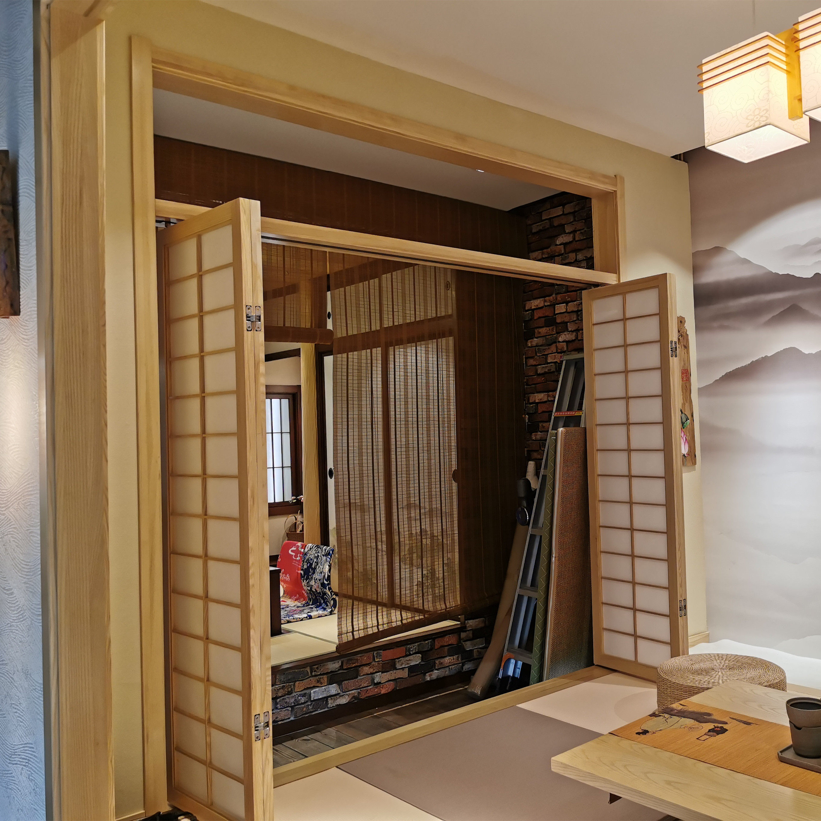 Japanese restaurant and room door tatami partition grille solid wood push-pull lattice door shoji folding sliding door ear picking