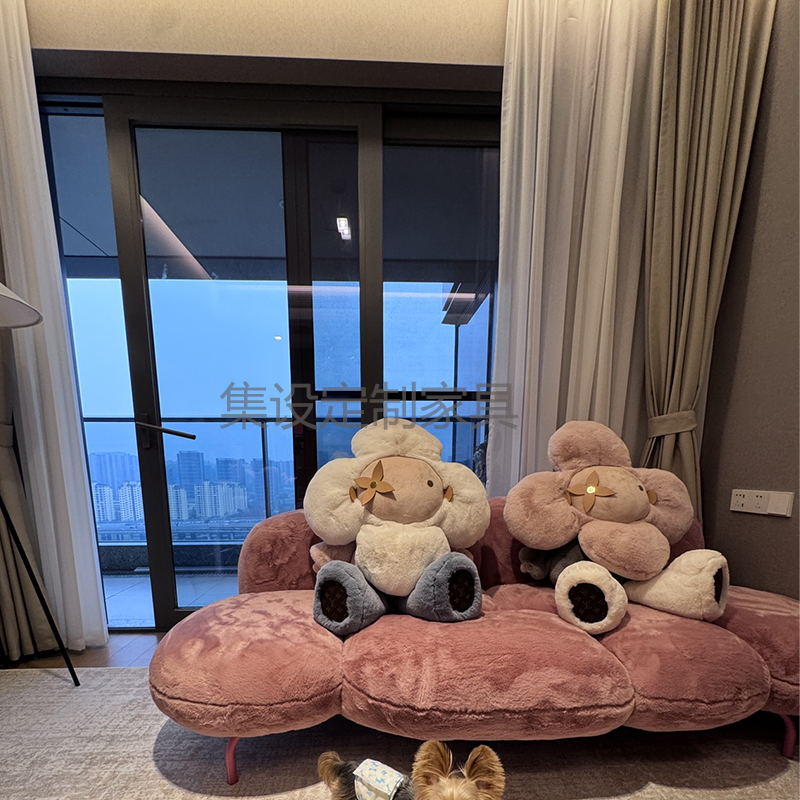 Designer Fluffy Pink Puff Sofa, Internet-Famous Girly Pink Sofa for Living Room and Bedroom, Multi-Person Sofa, Color-Blocked Sofa