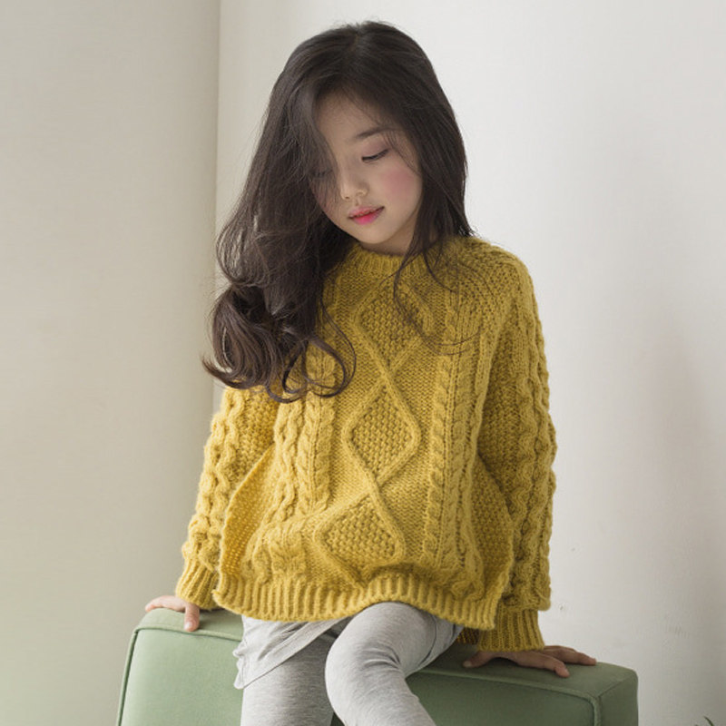 Girl Blouse Spring Autumn Ocean Pie in red Korean version CUHK Tong yellow round collar Long sleeves Twist Sleeves Head Knit Sweaters