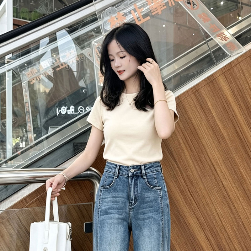 Encounter the Petite Girl in a 150cm Short Cotton Short-Sleeve T-Shirt, a Versatile Summer Top for Women, New for 2026, Short Style Tee