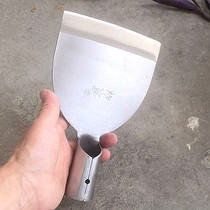 Wide shovel chrome steel stainless steel planting vegetables flower gardening forest shovel grass wall white gray ground site decoration clean chopped pepper pepper