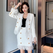 Autumn and winter light cooked wind Royal sister socialite small fragrant wind suit skirt womens autumn and winter clothes new tassel white two-piece set