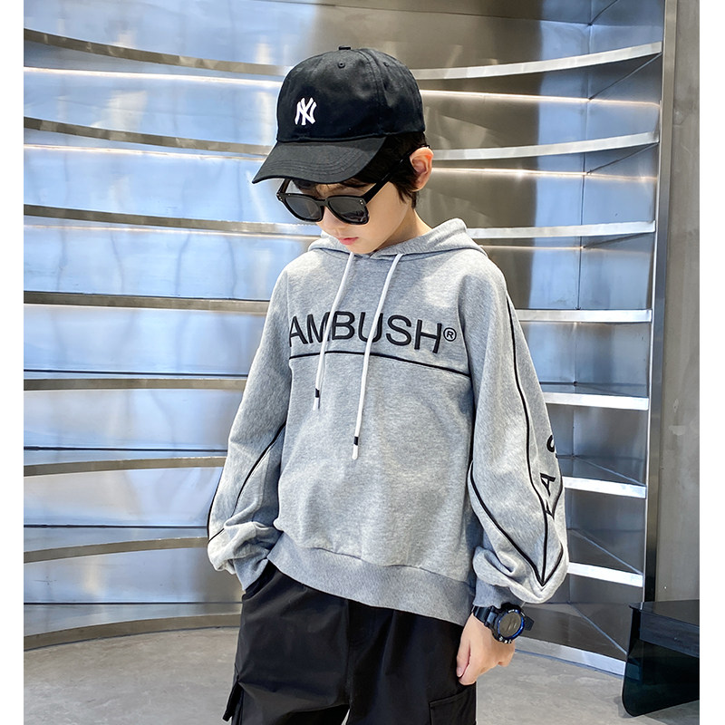 Children's trendy letters printed with caps sports shirts 2021 new spring clothing boys Korean version of the Korean version CUHK Boy Coats Tide