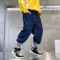  Boys  blue simple jeans 2021 new spring loose Western style childrens casual pants medium and large childrens trend