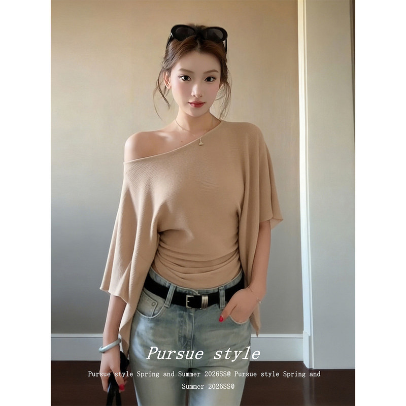 [Greenland] Unique and Beautiful Thin Knit Sweater for Women, New Spring Khaki Color, Slimming Off-Shoulder Top, Trendy