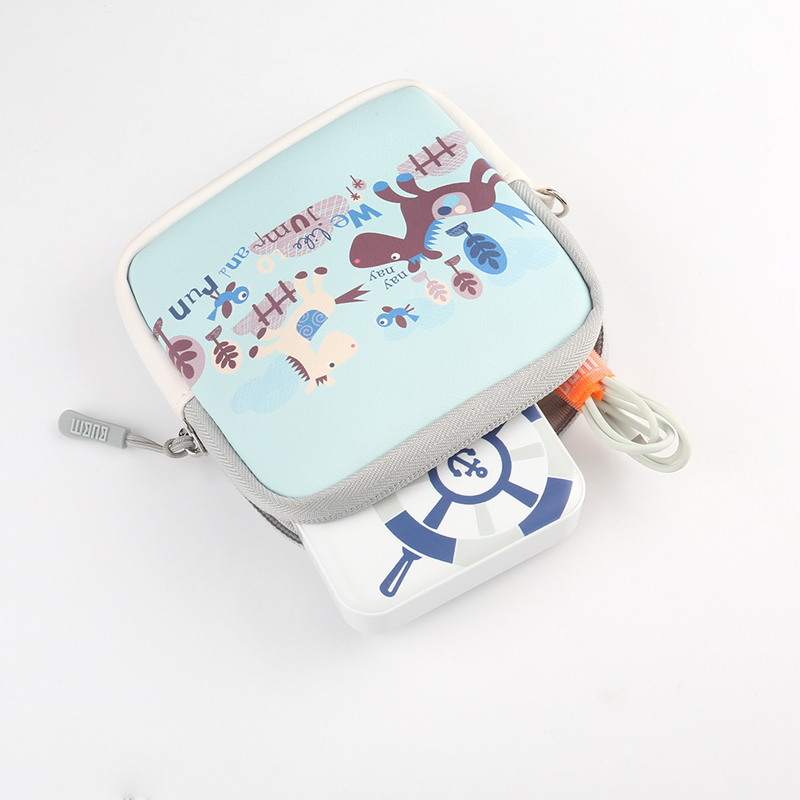 bum mobile charging protective sleeve suitable for plume patriots 10000 Xiaomi 10400 action power supply mobile charging and storage number according to line charging head cashier bag mini portable