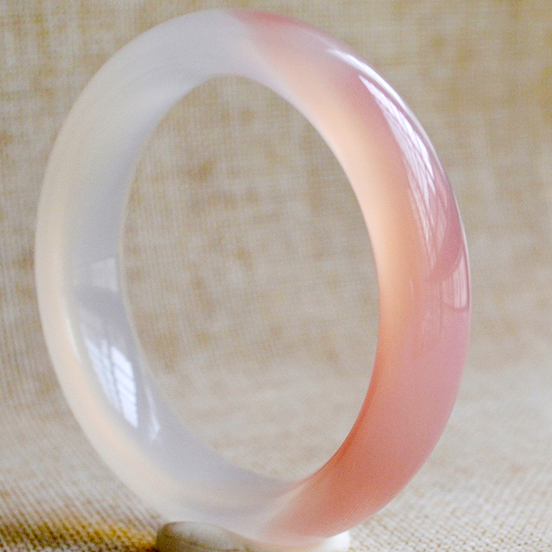 Pink Agate bracelet women's bracelet natural Brazilian primary color sweet girl ice seed ice through chalcedony