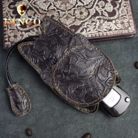 Вырезанный коричневый