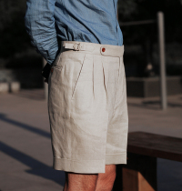 Summer model beige linen high waist loose straight double pleated shorts men Napoli