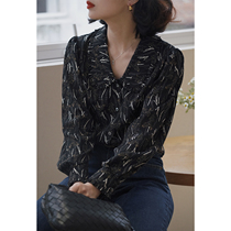 White drawing doll collar top French sweet temperament retro niche design sense thin floral shirt female autumn
