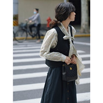 Line drawing Monai Garden retro fresh and gentle Matcha green floral 60 high density cotton ribbon shirt Women