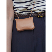 Le BemioSuyuan handmade custom retro minimalist wild leather mini neck decorative bag