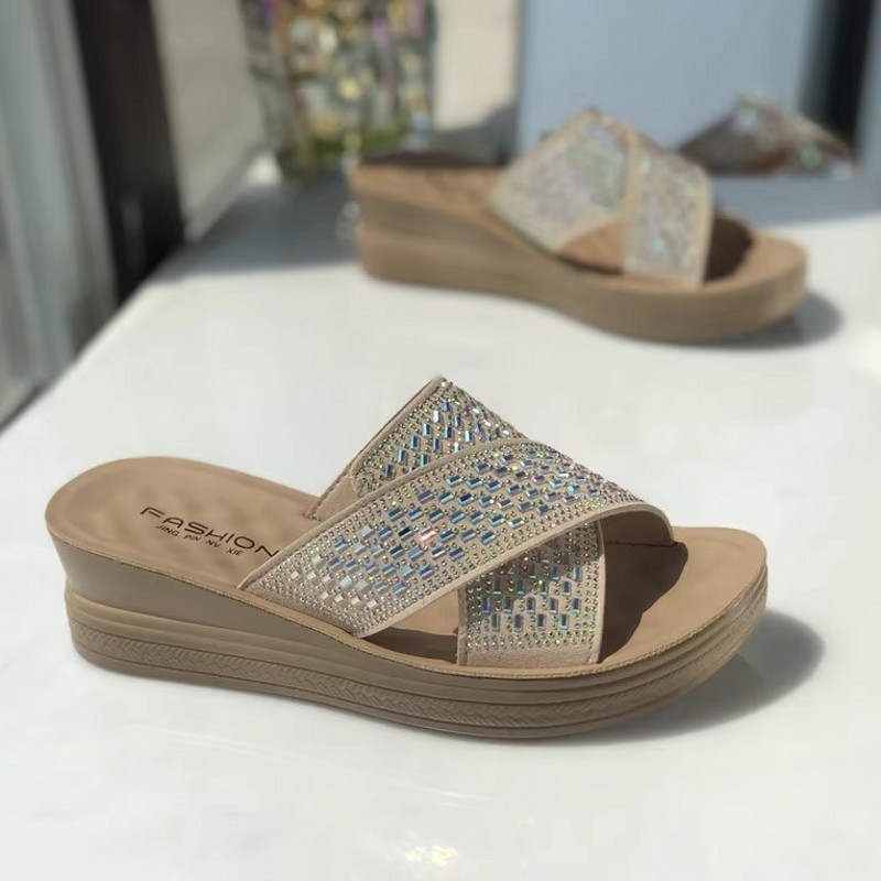Cross-Strap Rhinestone Women's Wedge Heel Slimming Outdoor Soft-Soled Mom Slippers Summer Middle-Aged Mid-Heel New Sandals Cross-Strap Rhinestone Women's Wedge Heel Slimming Outdoor Soft-Soled Mom Slippers Summer Middle-Aged Mid-Heel New Sandals