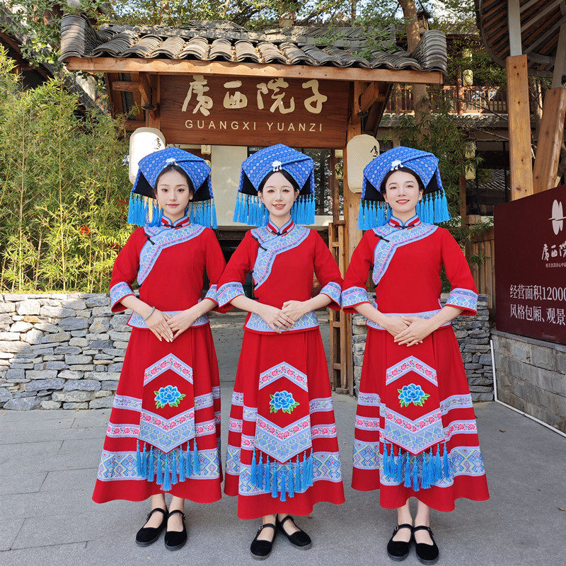 东岩制衣