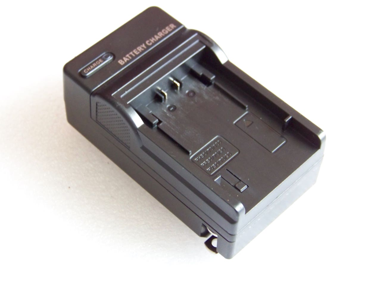 Suitable for Sony DV camera seat charger NP-FP30 FP50 FH30FH60 FV30 FV50 100