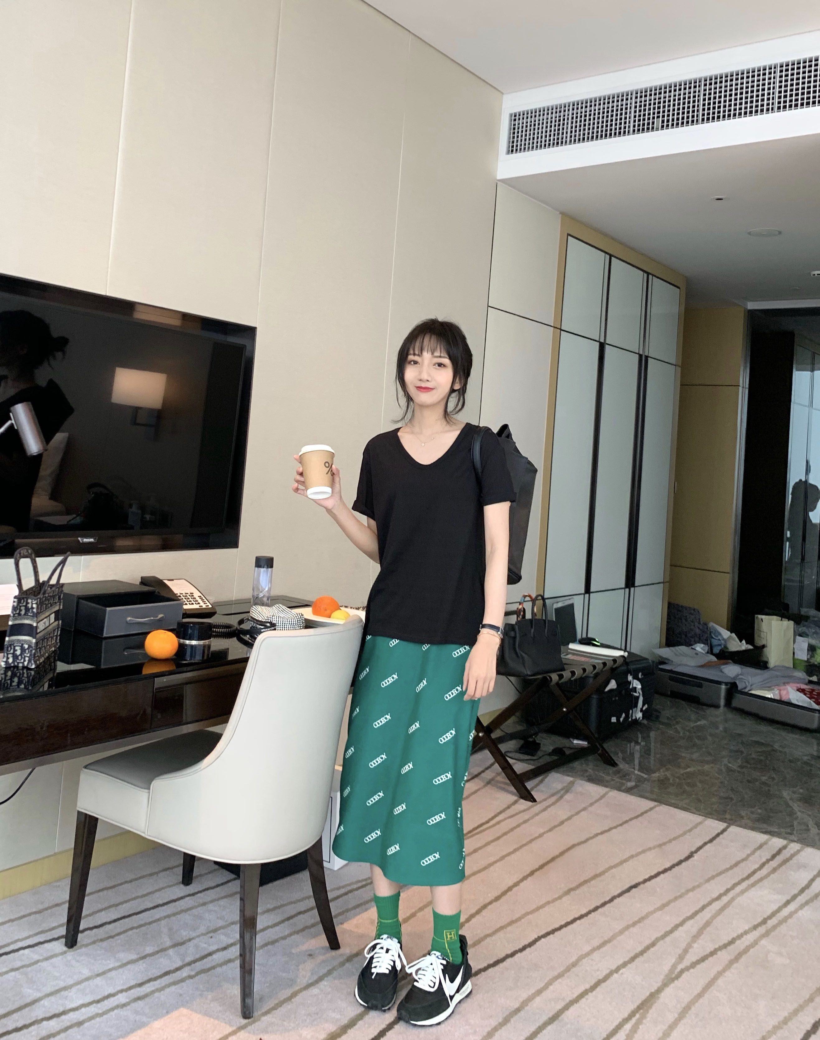 Green letter printing skirt women's mid-length drape comfortable high waist slimming hip-covering one-step skirt summer new