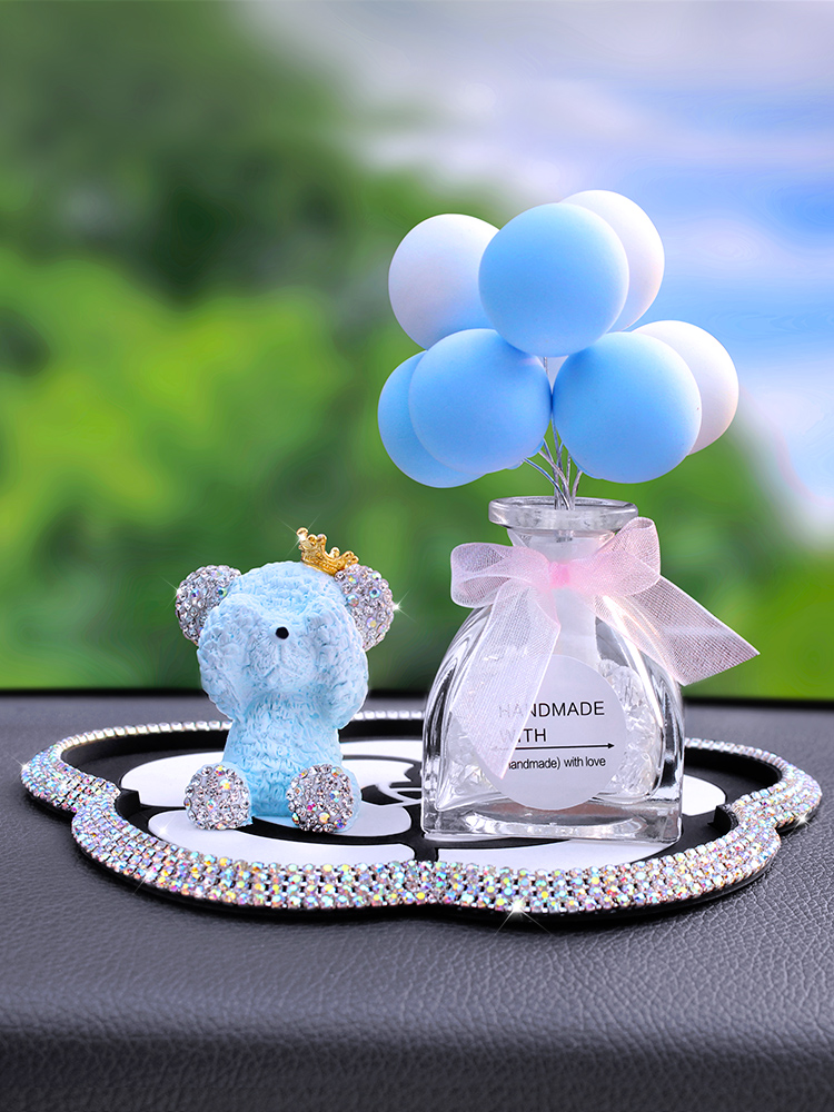 Car pendulum in-car seat-style perfume in addition to peculiar smell decoration fragrant and persistent light scent pendulum decorated female car perfume pendulum