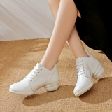 卡路奇 Обувь, танцующие белые туфли, тренд сезона, мягкая подошва, из натуральной кожи