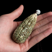 Wooden sculptures men carry with them a playwand a hand piece disc with a pendant engraving handicraft one thousand Eye Bodhi key clasp