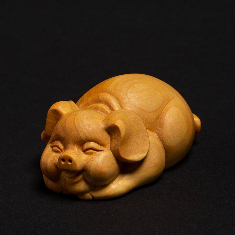 Boxwood creative solid wood boutique Wenplay hand pieces carving crafts home accessories wood carvings car ornaments pig