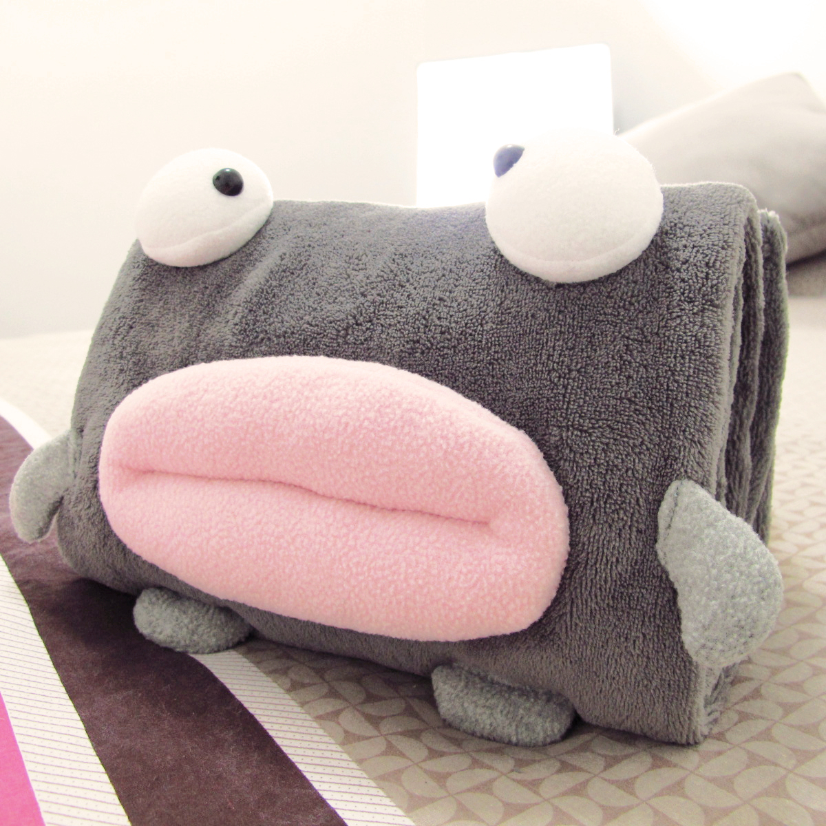 PLUMO cushion quilt pillow quilt dual-use coral velvet blanket Office air conditioning blanket Cute creative cartoon chirping