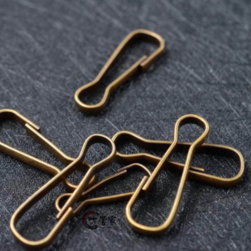 Creative handmade pure copper brass Outdoor quick open detachable key hook buckle chain string Auto parts Vintage 8 word ring