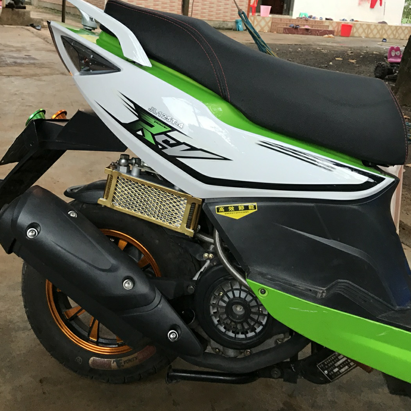 Ghost fire pedal motorcycle changed to oil cooling Fuxi gy6 engine Qiaoge Xunying radiator oil cooler decoration