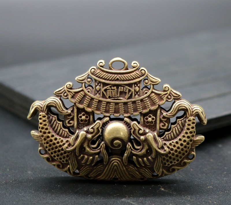 Ancient Play Bronze Ware Antique Miscellaneous Collection Imitation Ancient Brass Double Dragon Show Beads Gantry Bronze Lock Pendant Old Stock Old Objects