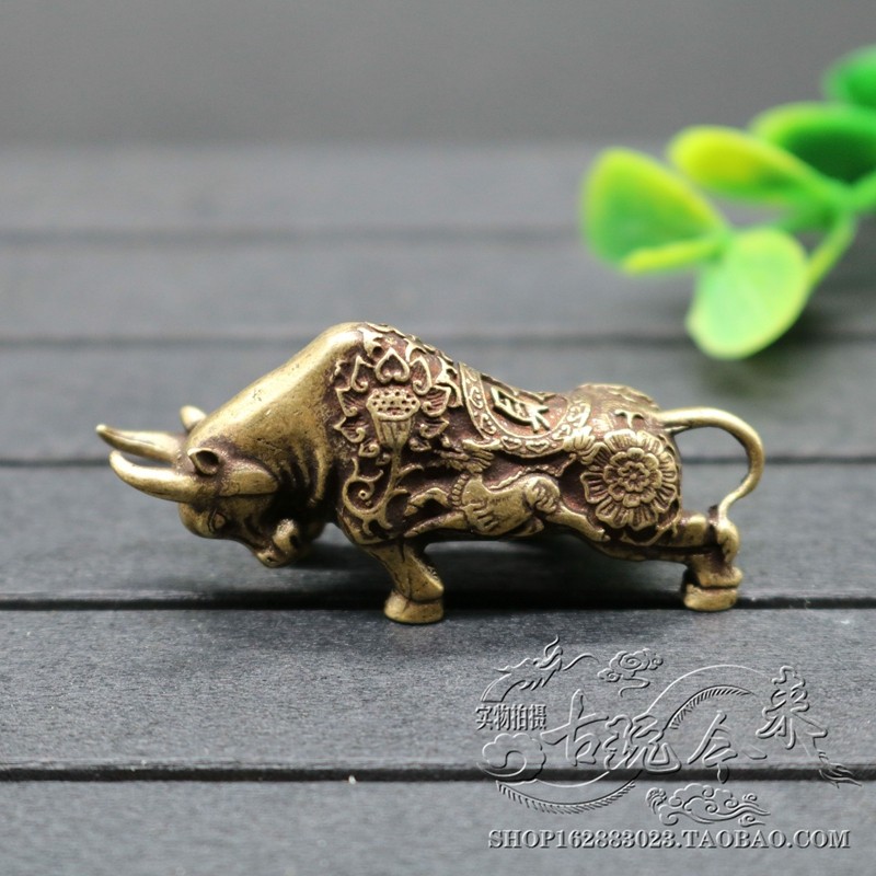 Pure brass solid twelve Zodiac zodiac bull Bull car keychain pendant antique collection