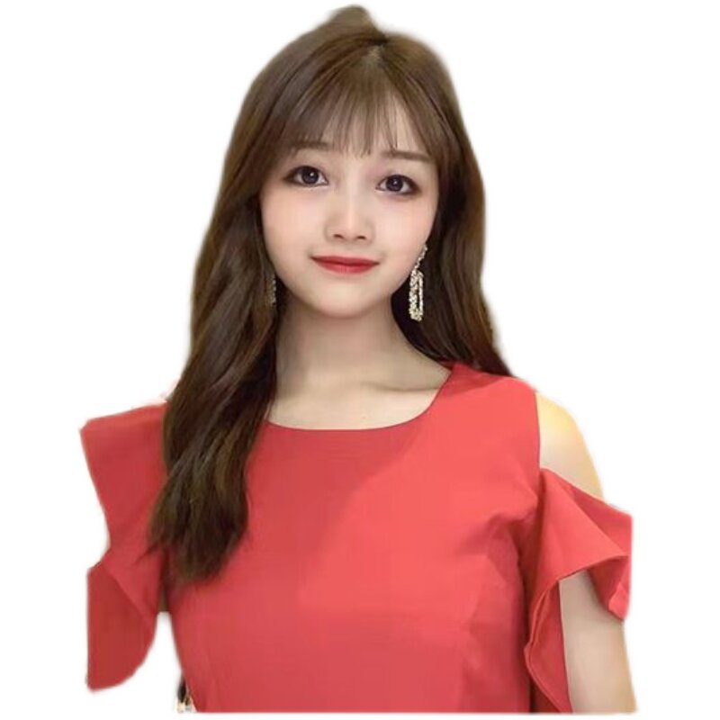 (The old board lady's big gold) vest.