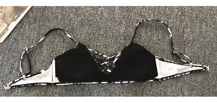 Mới bikini châu Âu và Mỹ chia tay áo tắm nữ bikini gợi cảm rỗng bikini spa ba điểm ngực nhỏ thu thập ao tam dep