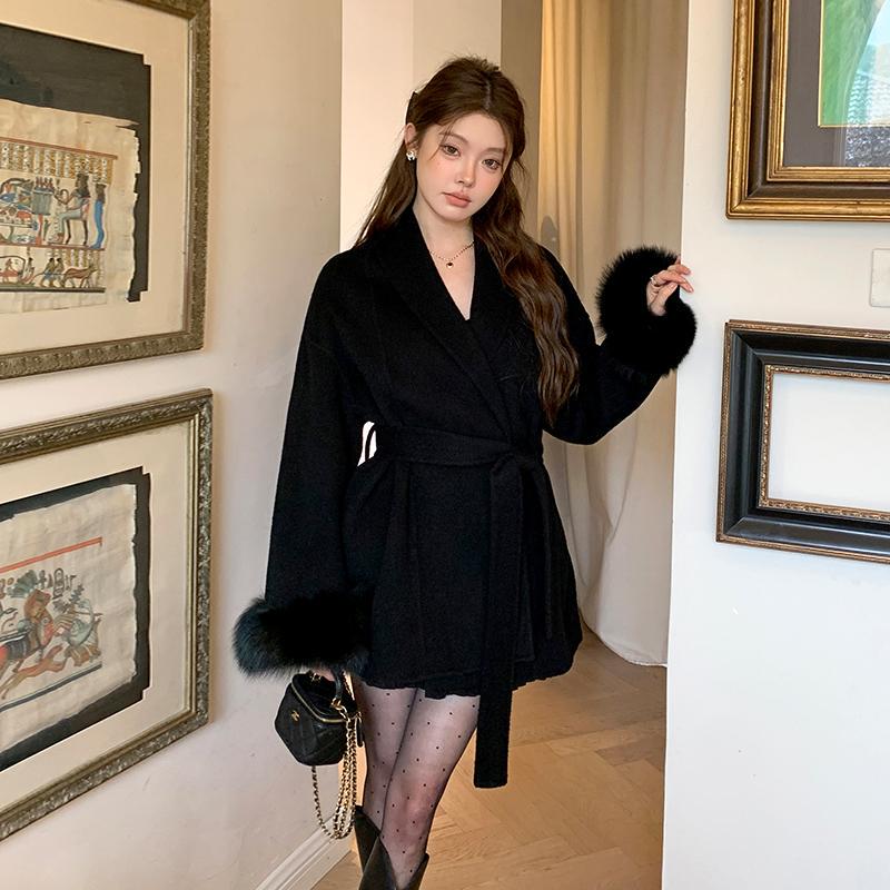 Black Double-Sided Woolen Coat for Women, 2025 New Autumn and Winter Style, Waist-Cinching Woolen Coat with a High-End Feel and Fox Fur