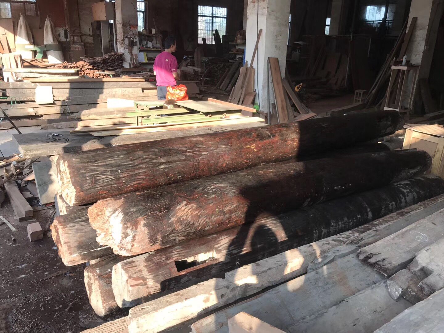 6 years old shop Tigri Mugwood Tokyo wood cylindrical detached house Old stock solid wood red wood furniture manufacturer direct