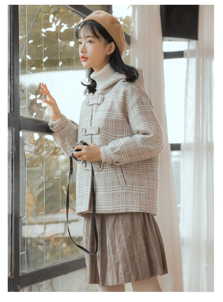 2018 mới mùa đông retro kẻ sọc Sen áo len nữ ngắn nhỏ trùm đầu sinh viên áo len mẫu áo khoác đẹp
