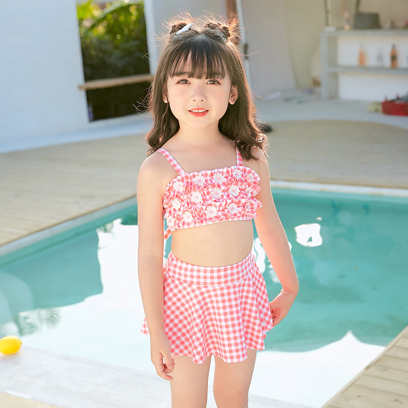New children Two-style good swimsuit small middle child girl cute skirt type Nylon children fitness swimming pool mixed batch