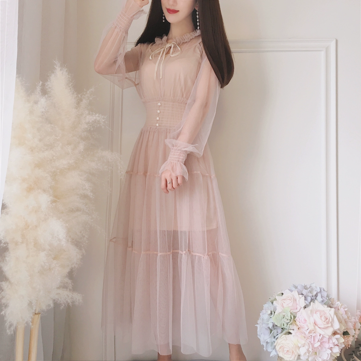 Palace Nhẹ nhàng Puff tay áo ren cao eo lưới dài tay áo mùa thu đông phong cách mới của phụ nữ Hàn Quốc Váy dài cổ tích - Váy eo cao