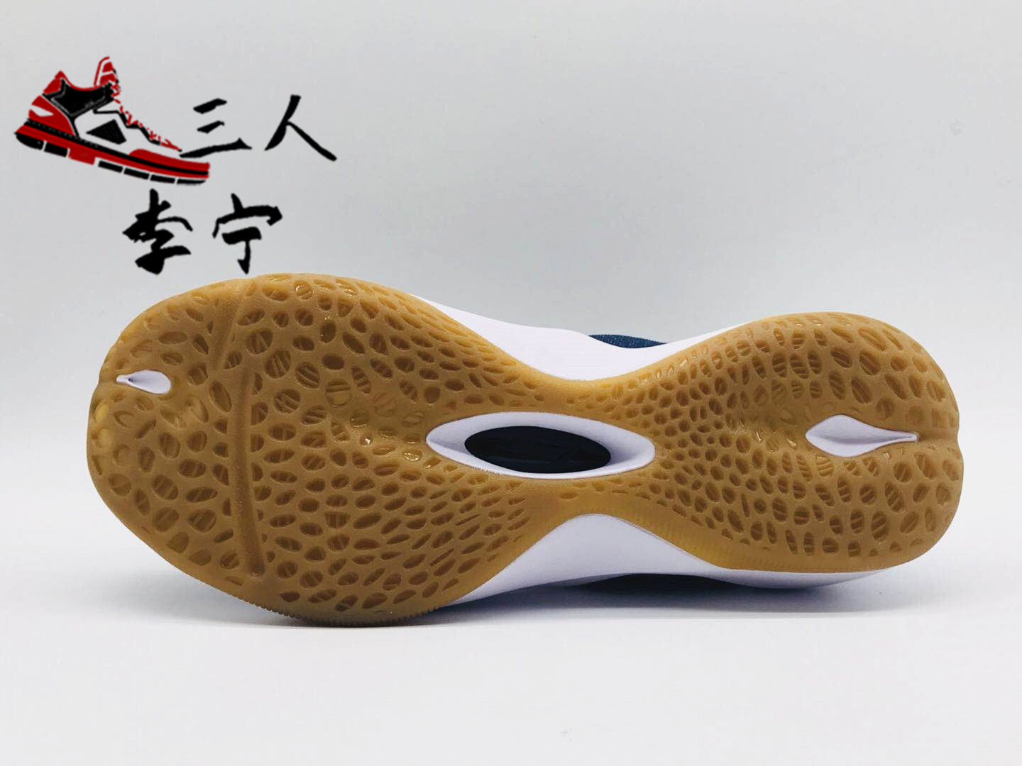 Li Ning quầy đích thực 2018 hè mới âm thanh tốc độ 6 thế hệ đệm bóng rổ thoáng khí chuyên nghiệp thi đấu ABAN021 giày thể thao