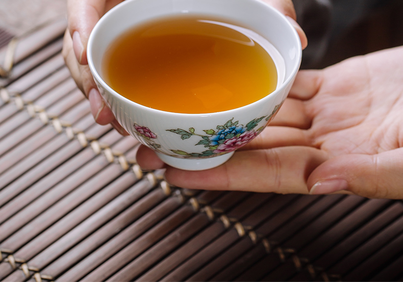 The Owl up jingdezhen master cup colored enamel peony cup single cup tea and flowers and birds kung fu tea cups hat to bowl