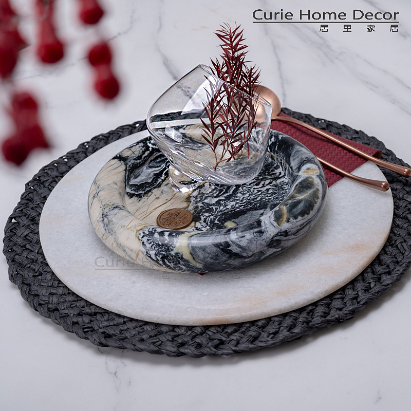 Marble Luxury Display Plates, Designer Soft Furnishings Paired with Western-Style Cutlery Sets, High-End Plates for Model Rooms