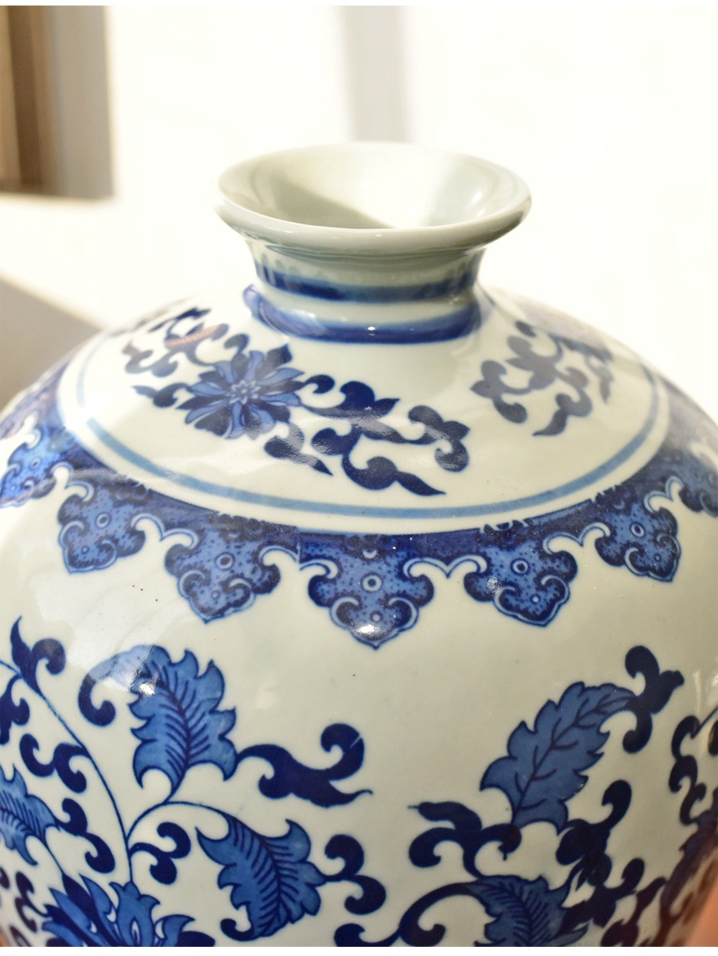 New Chinese style of jingdezhen blue and white porcelain vase TV ark, place of the sitting room porch flower arranging home decoration decoration