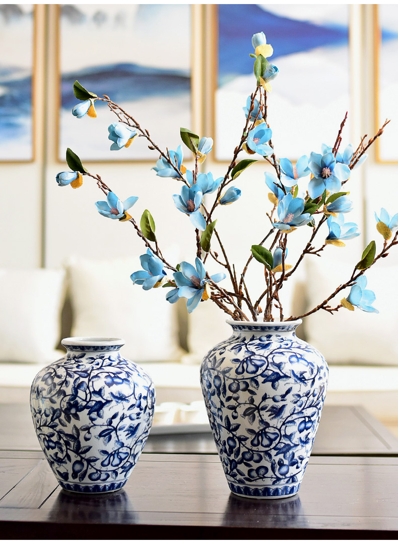 The new Chinese blue and white porcelain vase I sitting room table, TV ark, porch simulation flower art flower arranging flowers, furnishing articles