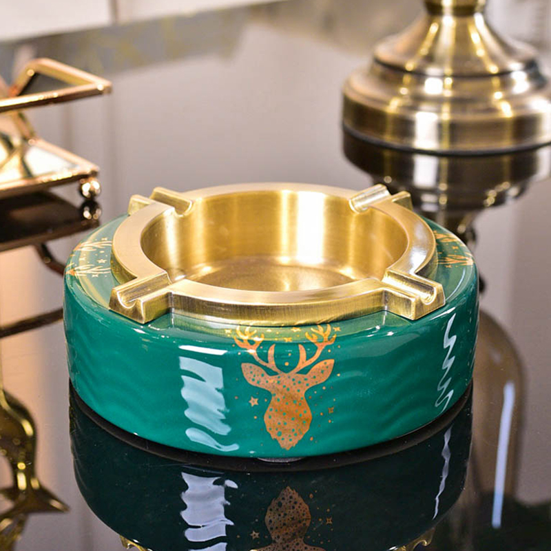 American Creative Individuality Smoking-Ashtray Eu Style Extravagant Office Living Room Home Book House Decorative ceramic Large Number of cigarettes