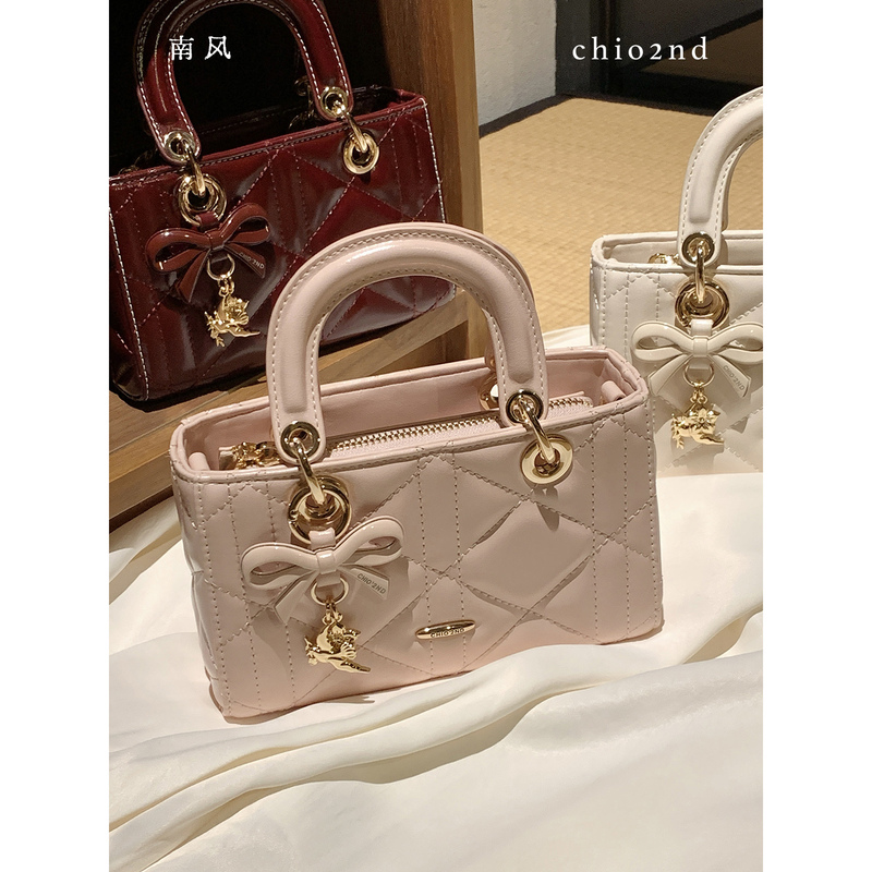 Nanfeng Chio2Nd Birthday Gift Princess Diana Bag Handbag for Women, High-End Light Luxury Small Tote Bag, Shoulder Crossbody Bag Nanfeng Chio2Nd Birthday Gift Princess Diana Bag Handbag for Women, High-End Light Luxury Small Tote Bag, Shoulder Crossbody Bag