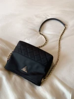 Черный большой предварительный