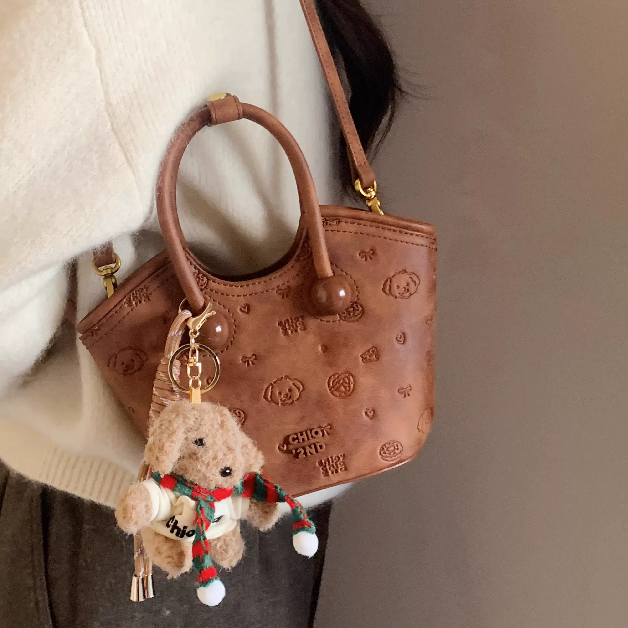 Small bag, hut, retro handheld shoulder bag, bread