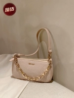 Розовый узор личи