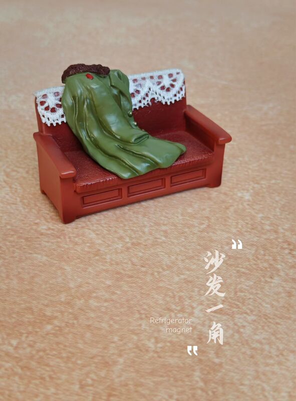 【Search for the East and the North 5】Northeast Harbin Cultural and Creative Nostalgic Gifts: High-Nostalgic Alarm Clock Resin Refrigerator Magnet