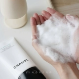 Chanel, мягкое очищающее молочко, горный чай, бережная очистка